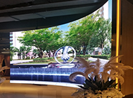 上海某中心曲面LED顯示屏由智彩科技設(shè)計、安裝